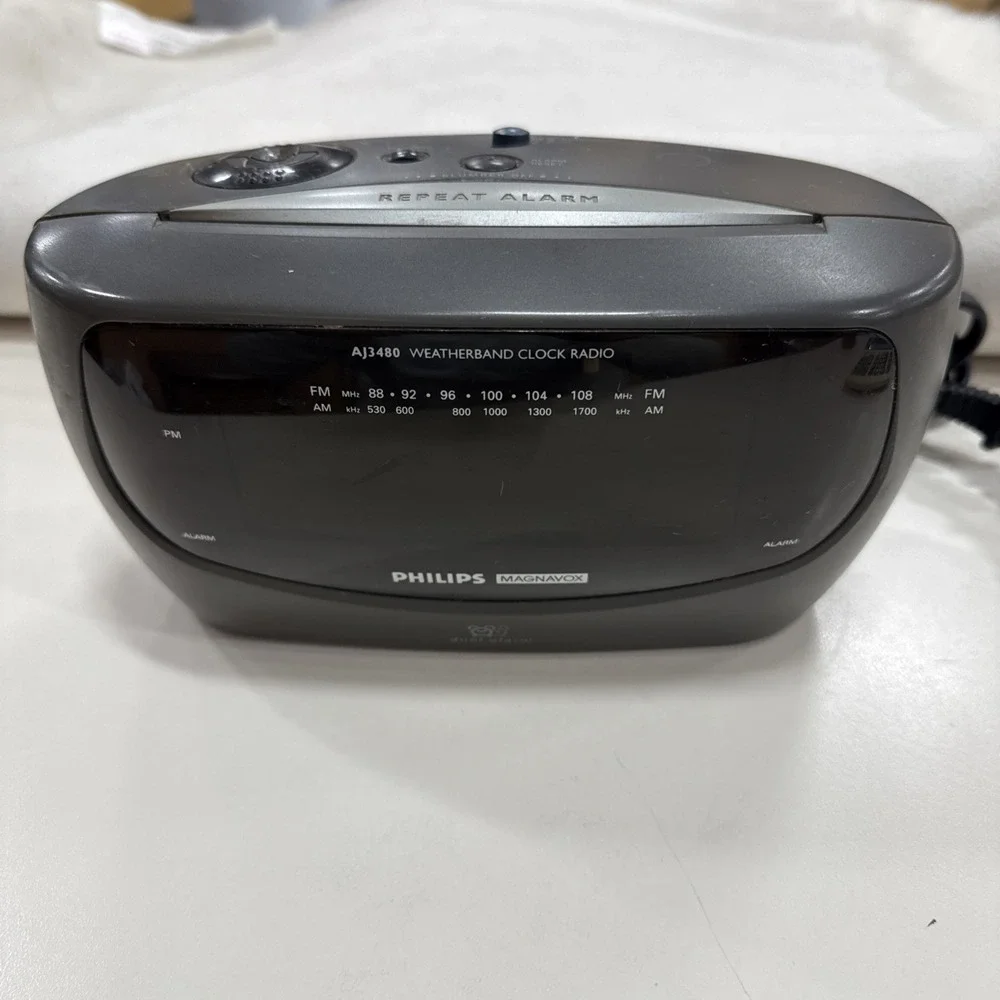 Phillips Magnavox AJ3480 Weatherband Clock Radio Dual Alarm Am Fm Tested A0007